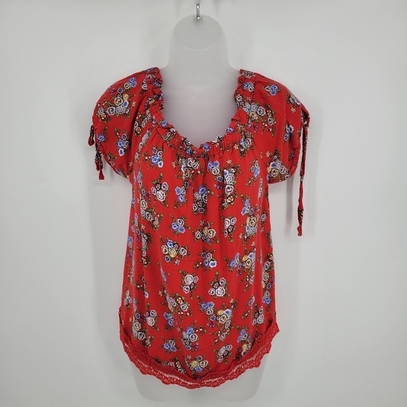 No Boundaries Off shoulder floral Vibrant Red Blouse - Picture 5 of 13